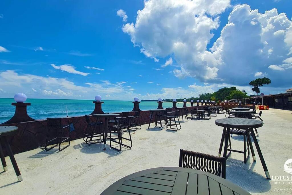Lotus Desaru Beach Resort, 2 Bdrms, W/Splash Park Bandar Penawar Ngoại thất bức ảnh