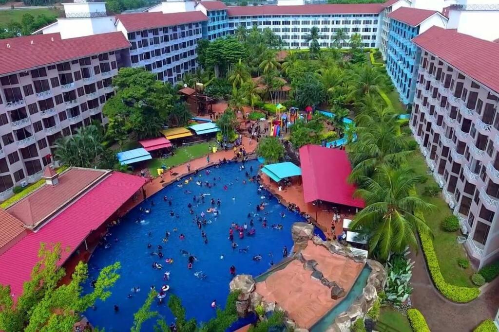 Lotus Desaru Beach Resort, 2 Bdrms, W/Splash Park Bandar Penawar Ngoại thất bức ảnh