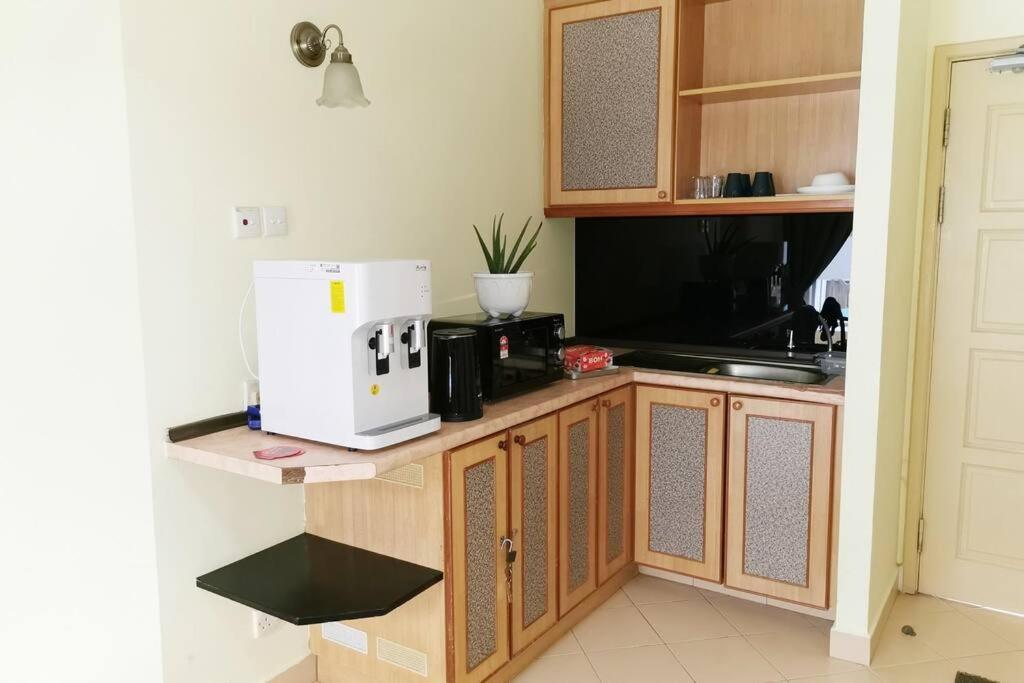 Lotus Desaru Beach Resort, 2 Bdrms, W/Splash Park Bandar Penawar Ngoại thất bức ảnh